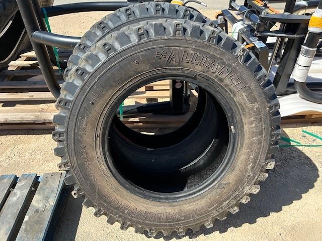 Photo 4. BKT 18.4-30 tyre
