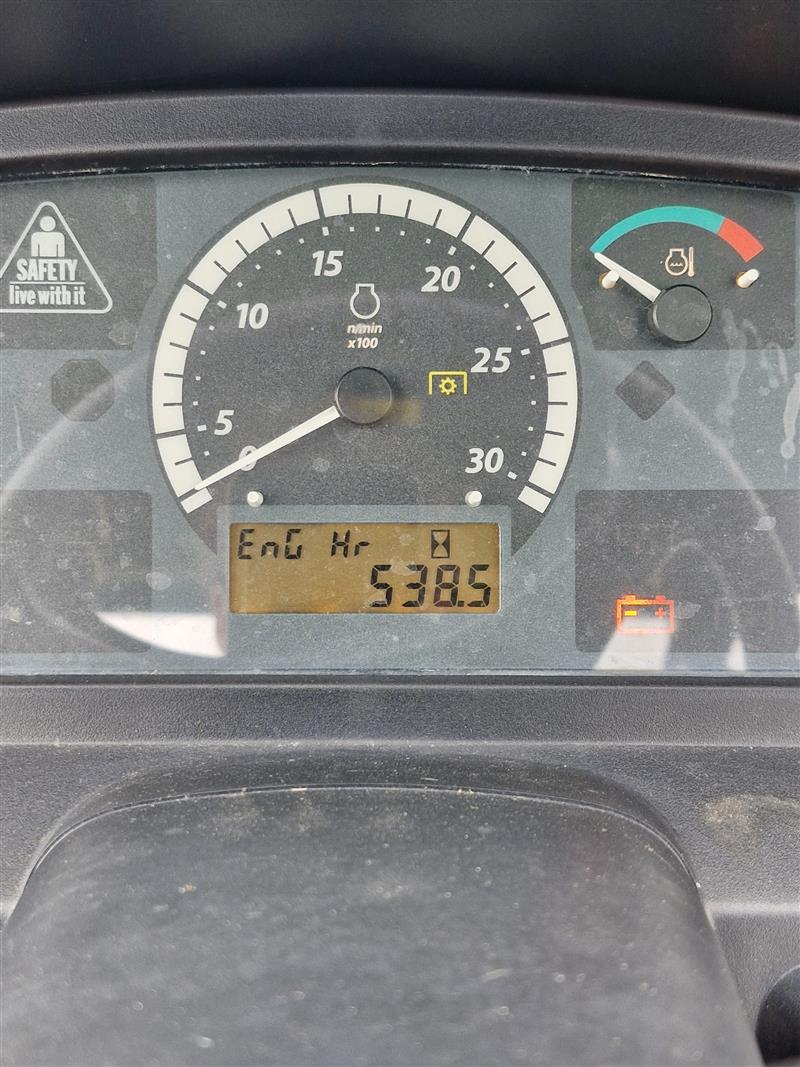 Photo 2. John Deere 4049M cab tractor