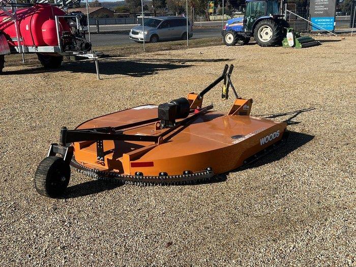 Photo 3. Woods BB84.40 slasher
