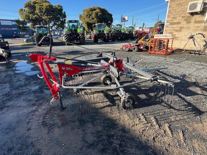 Photo 3. Massey Ferguson RK 341 DN rotor rake