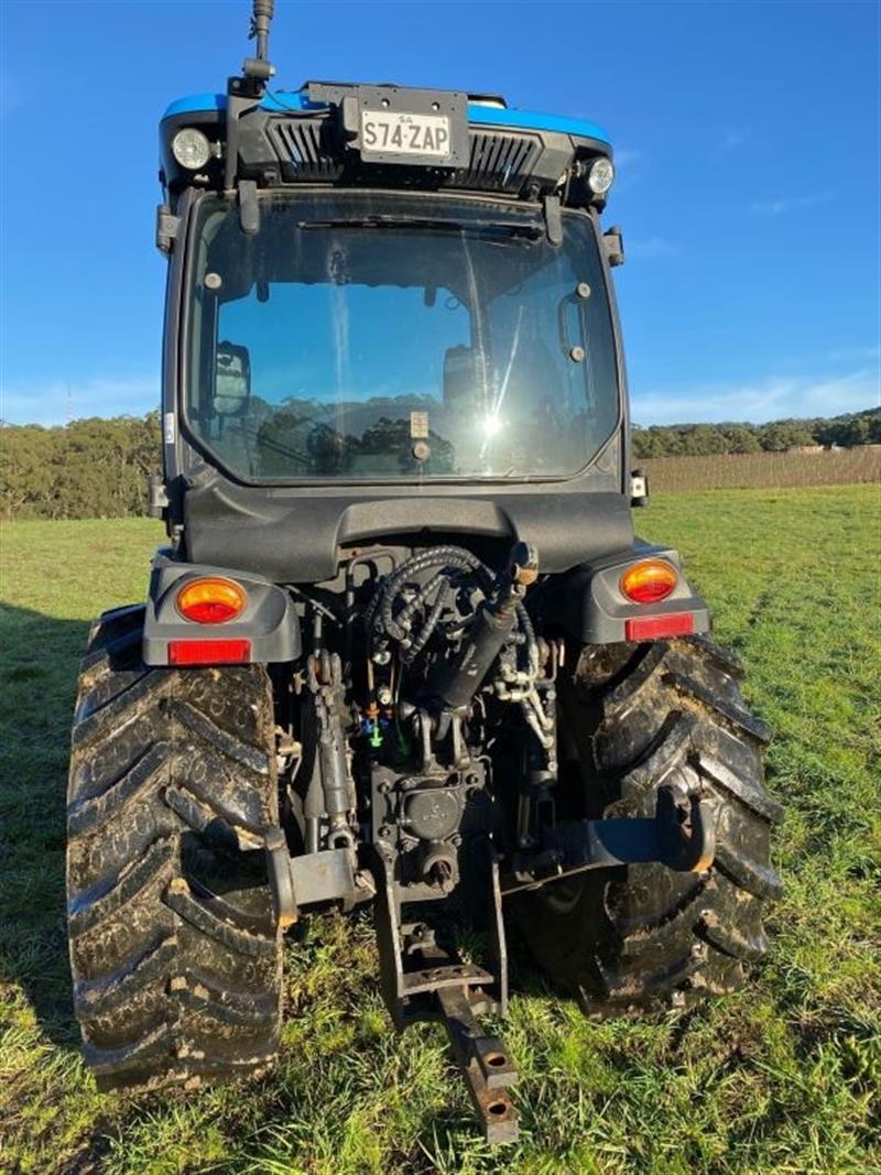 Photo 2. Landini REX4 100GT cab tractor