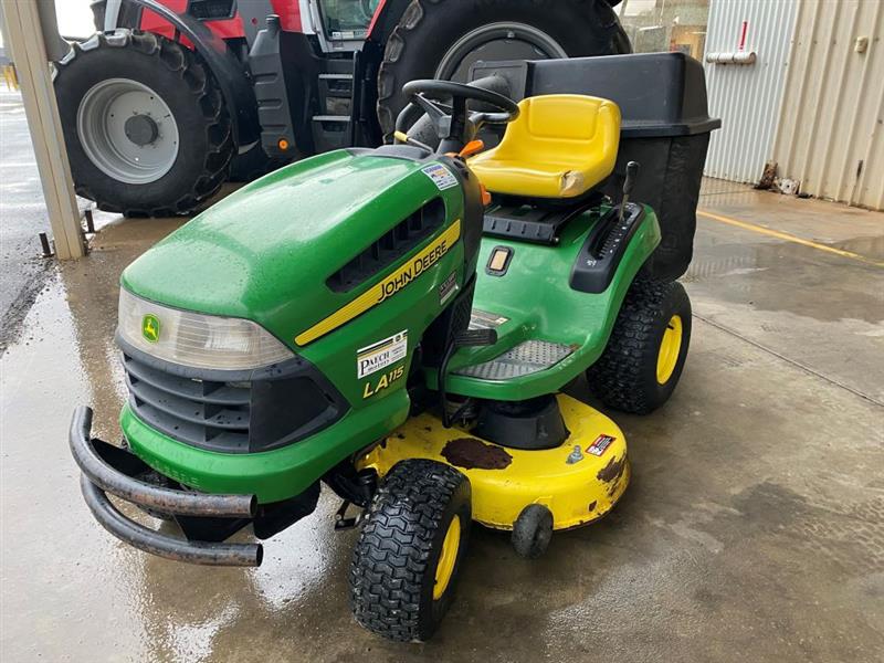 Photo 3. John Deere LA115 ride on mower