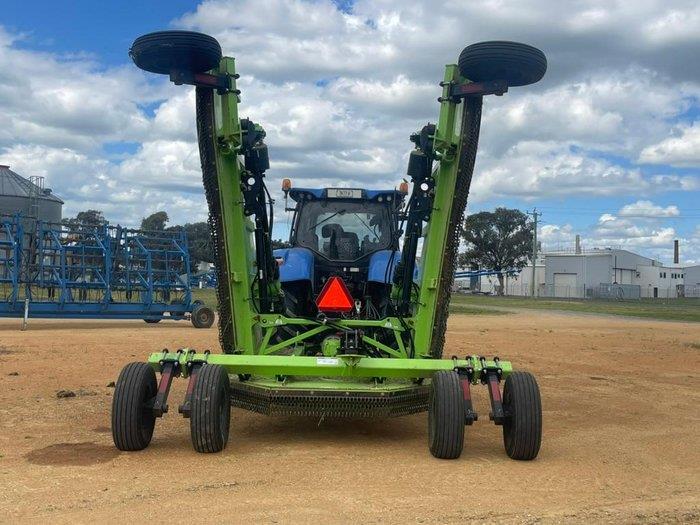 Photo 2. Schulte 5026 mulcher