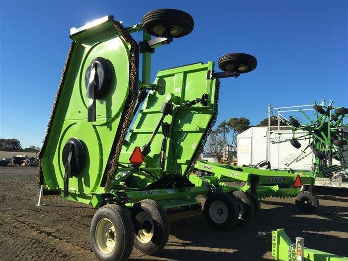 Photo 2. Schulte 5024 mulcher