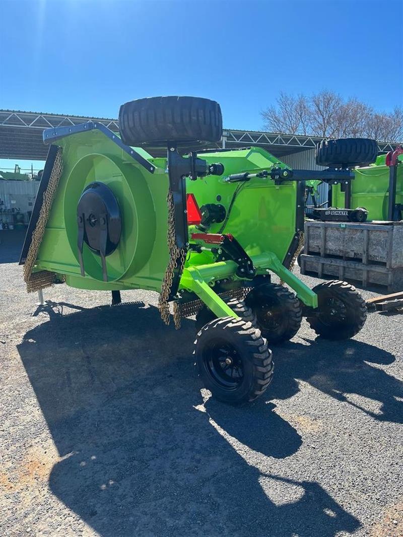 Photo 4. Schulte XH1500 mulcher