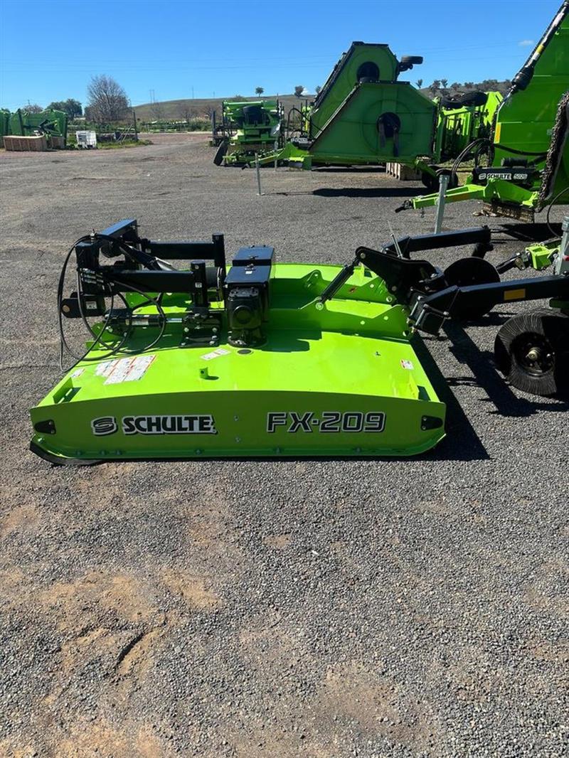 Photo 4. Schulte FX209 mulcher