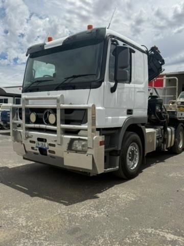 Photo 3. Mercedes Benz Actros 2651 prime mover