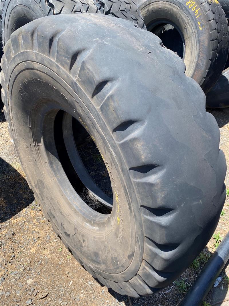 Goodyear 385/95R25 tyre