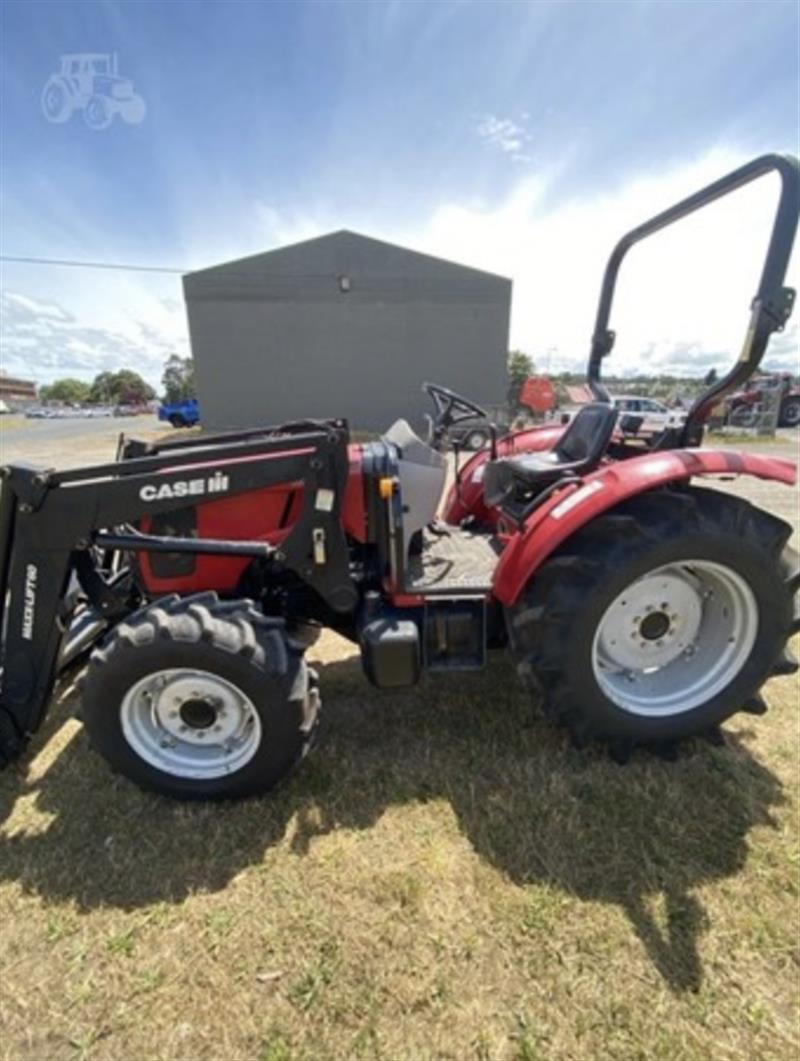 Photo 3. Case IH Maxxfarm 60 tractor