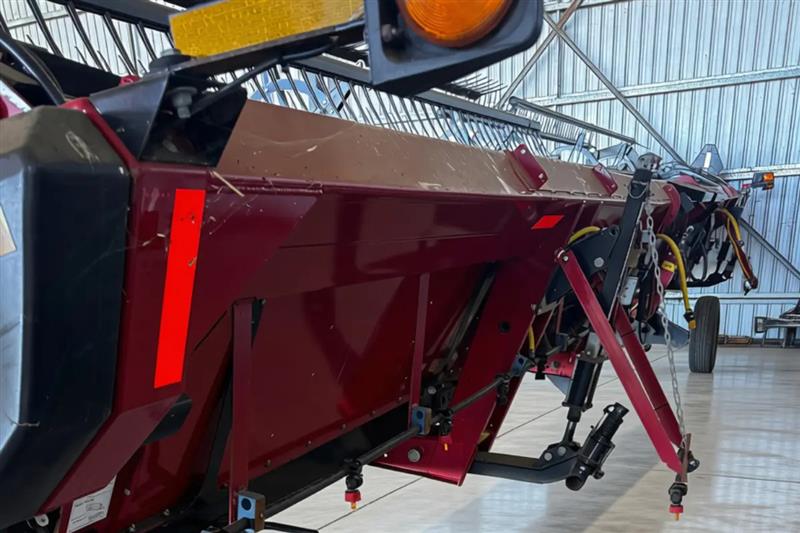 Photo 3. CaseIH 2016 WD2304 Windrower