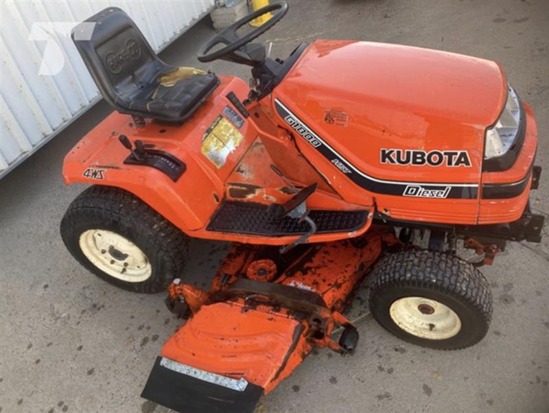 Photo 3. Kubota G1800 ride on mower