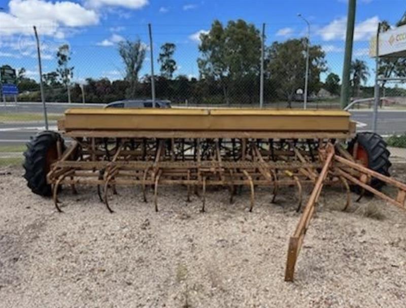 Gyral 4.83 airseeder, Seeding Tillage Gyral QLD Power Farming