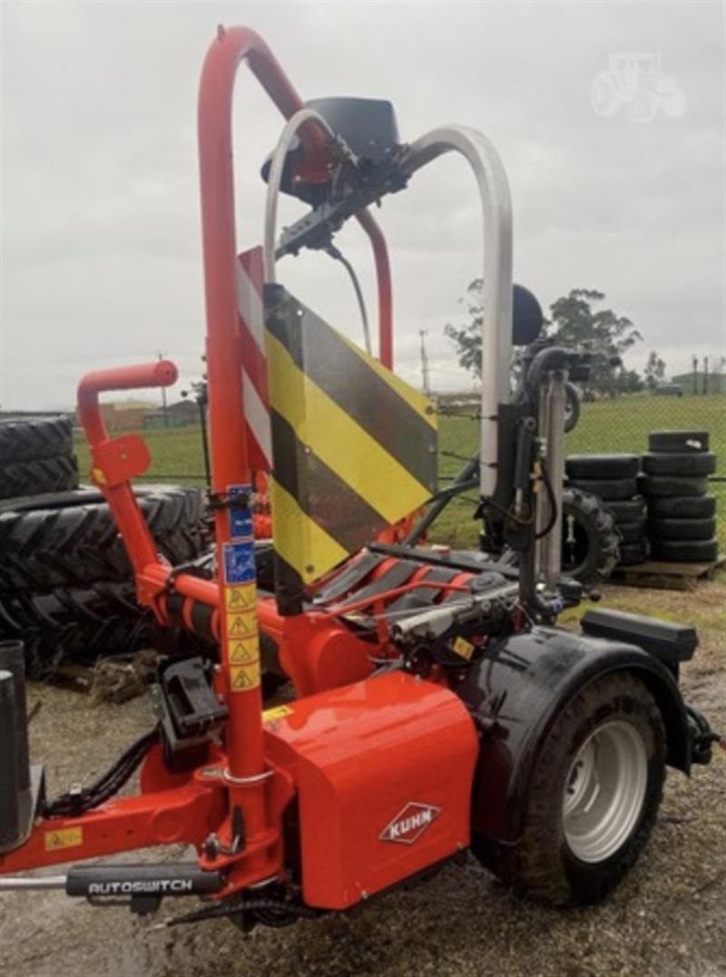 Photo 3. Kuhn RW1810 bale wrapper