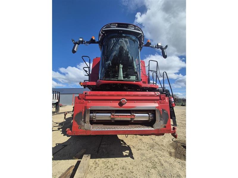 Photo 3. CASE IH 8250