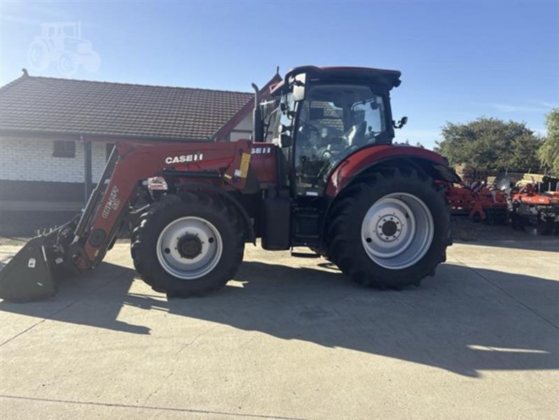 Photo 3. Case IH Maxxum 140 tractor