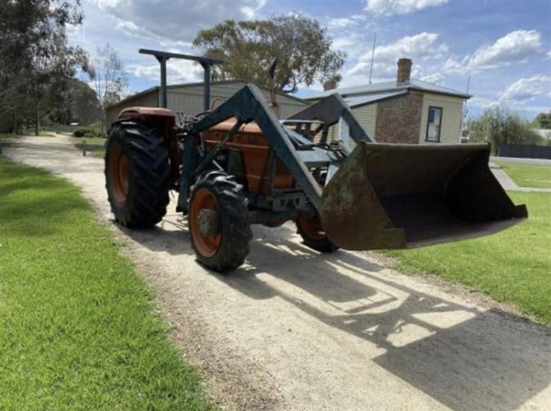 Photo 3. Fiat 640 tractor