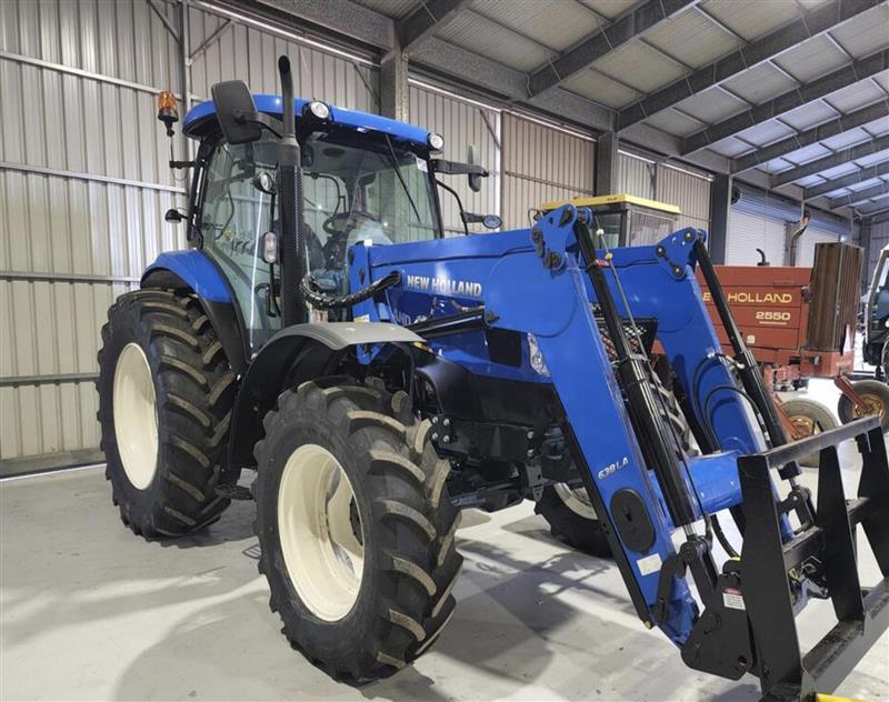 Photo 3. New Holland T6050 FEL tractor