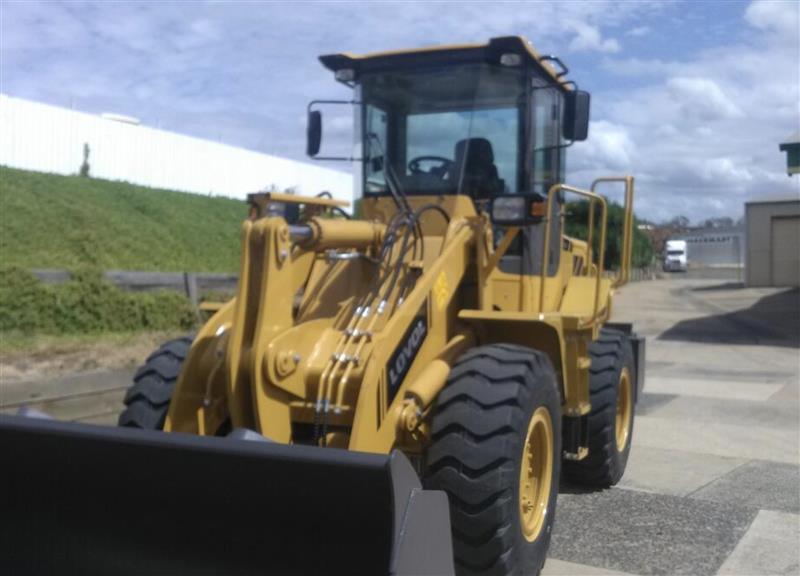 Photo 3. Lovol 938H 4T Lift Wheel Loader