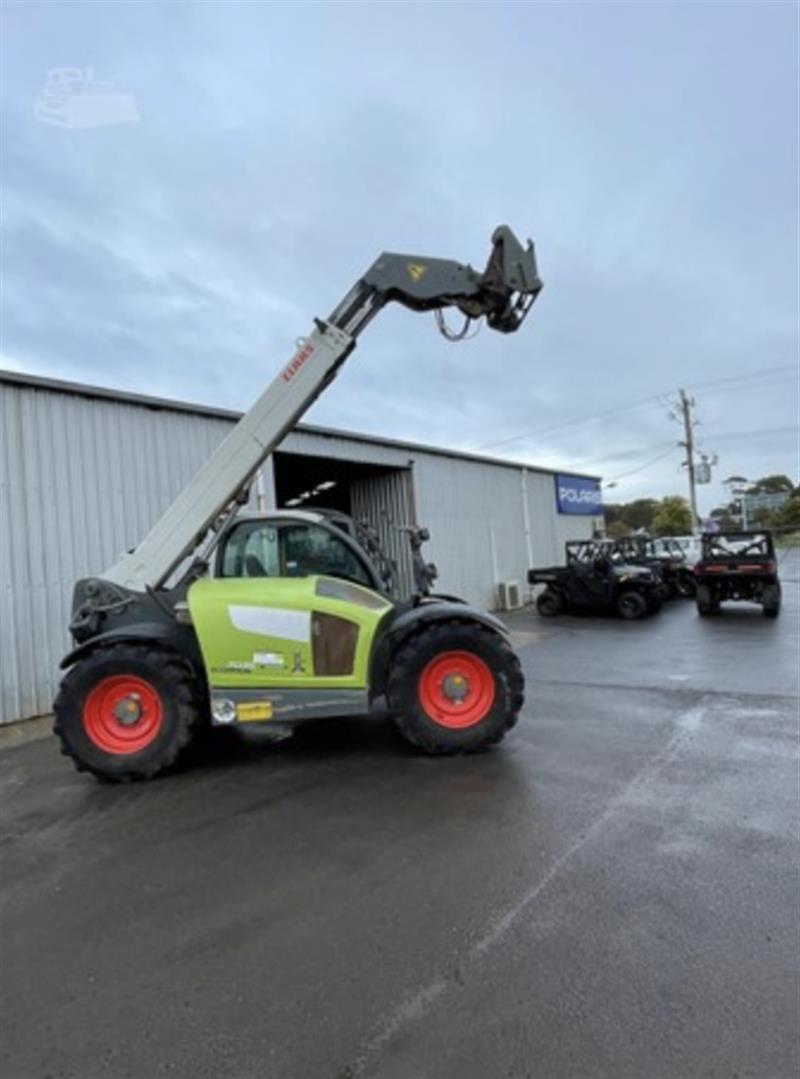 Photo 3. Claas Scorpion 7035 telehandler