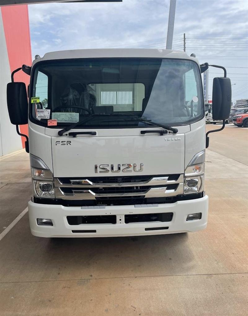 Photo 3. Isuzu FSR 140/120-260 truck
