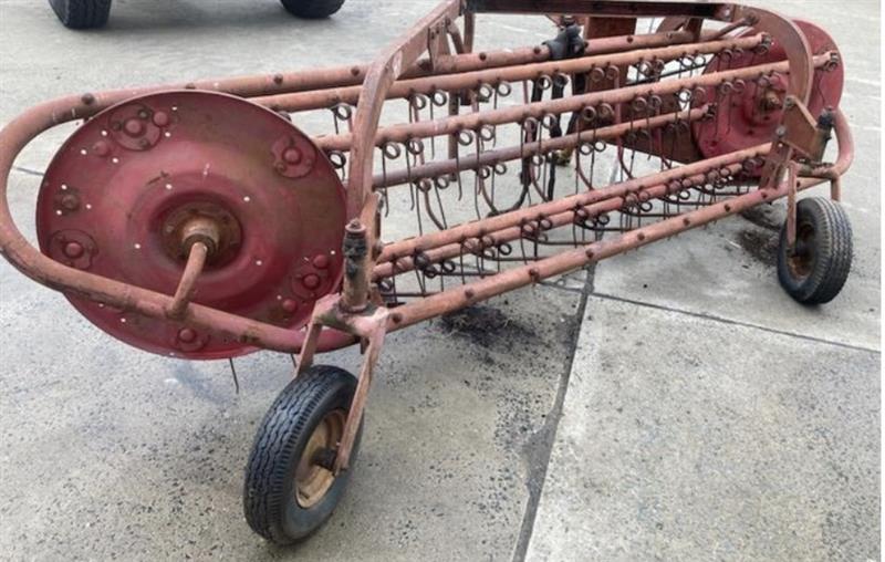 Photo 3. Massey Ferguson 25 hay rake