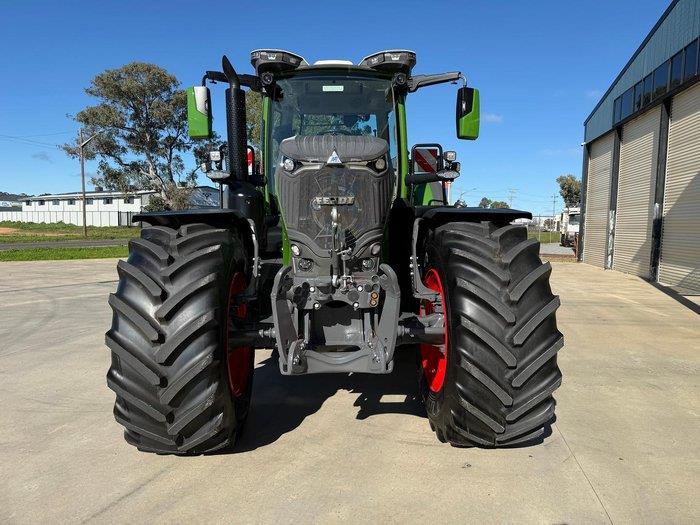 Photo 3. Fendt 826 Vario Gen 5