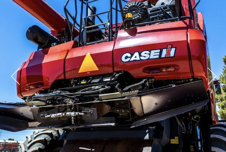 Photo 3. Case IH 9240 & Macdon FD145 combine harvester
