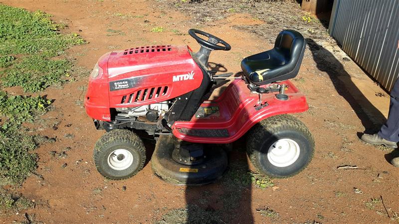 MTD20042 Ride on Mower, Lawn Mowers MTD SA, MTD20042 Ride on Mower ...