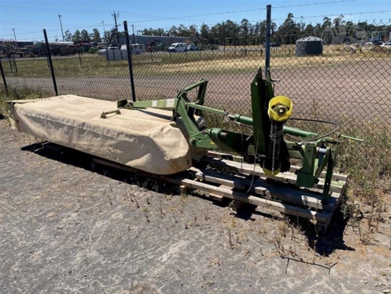 Photo 3. Krone EC320 hay mower