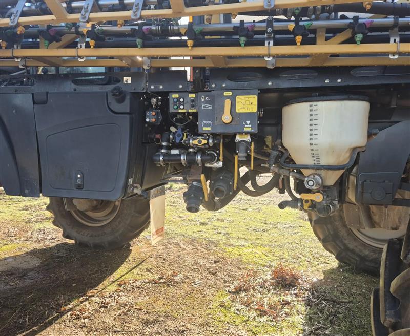 Photo 3. Croplands Rogator 1300B self propelled sprayer