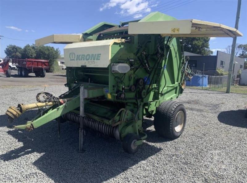 Photo 3. Krone KR150 round baler