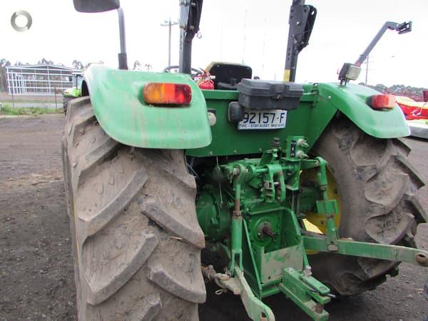 Photo 3. John Deere 5075E tractor