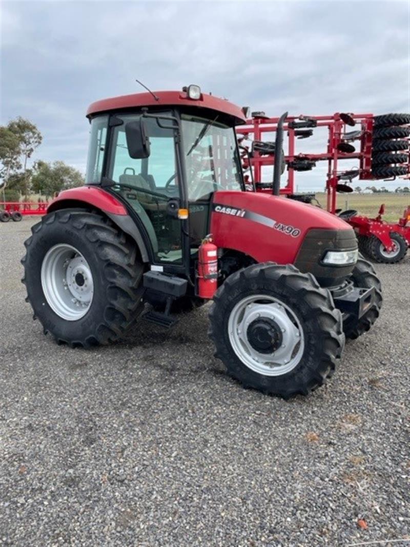 Photo 2. Case IH JX90 tractor