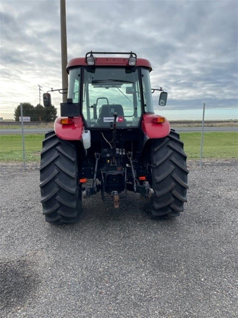 Photo 3. Case IH JX90 tractor