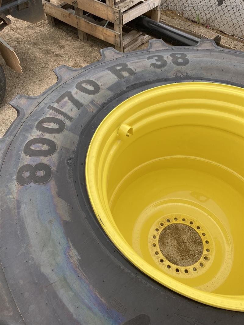 Photo 2. John Deere Mitas 800/70R38 tyre