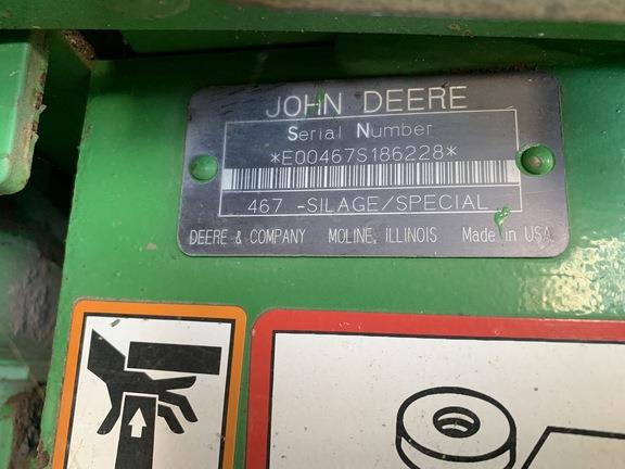 Photo 4. John Deere 467 Silage Special round baler