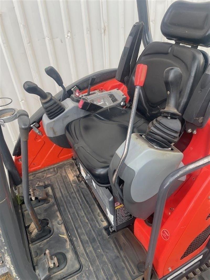 Photo 2. Kubota U25-3 HG Mini Excavator