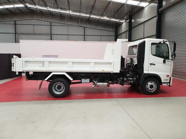 Photo 4. Hino FC 1124 Tipper