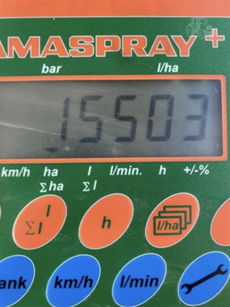 Photo 4. Amazone UF1201 boom sprayer