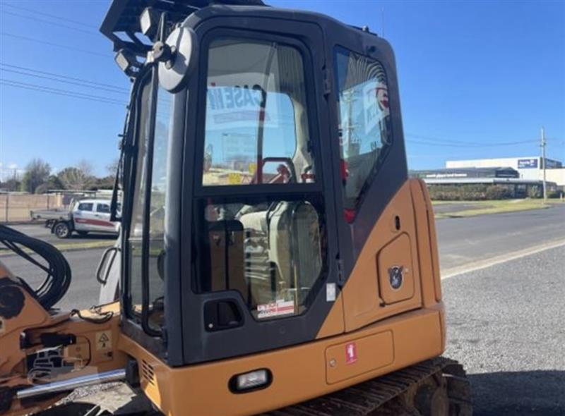 Photo 4. Case CX80 excavator