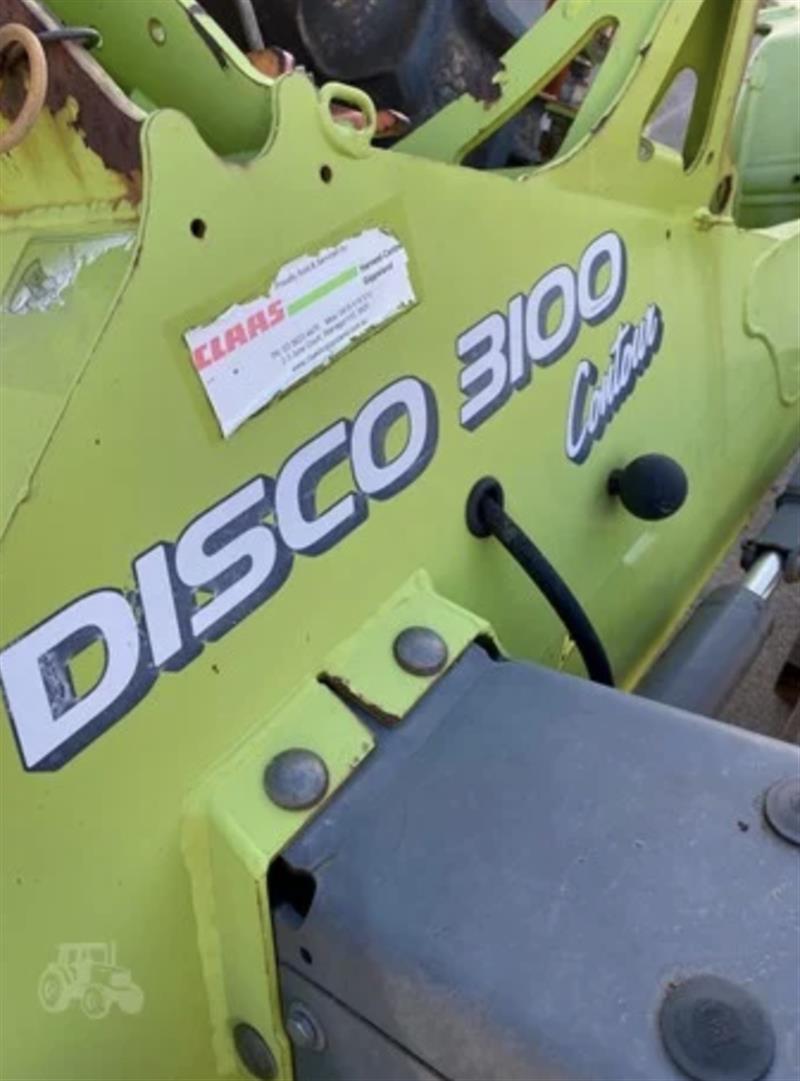 Photo 4. Claas Disco 3100 Contour hay mower