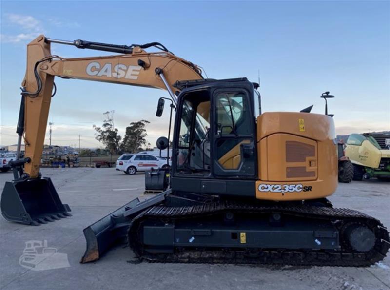 Photo 4. Case CX235C excavator