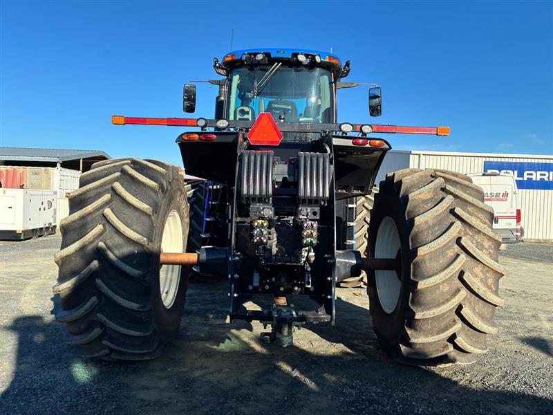Photo 4. NEW HOLLAND T9.505 tractor