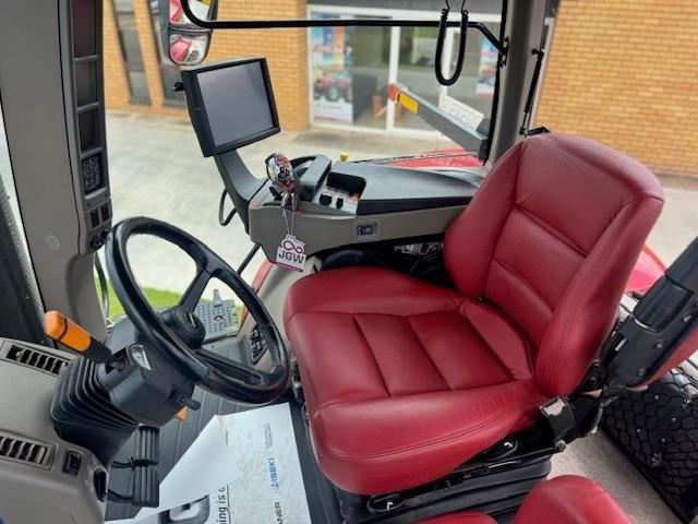 Photo 4. CASE IH MAGNUM 340 Tractor