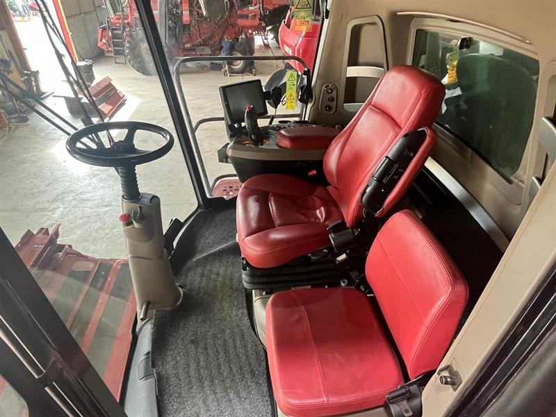 Photo 4. Case IH 7250 combine harvester