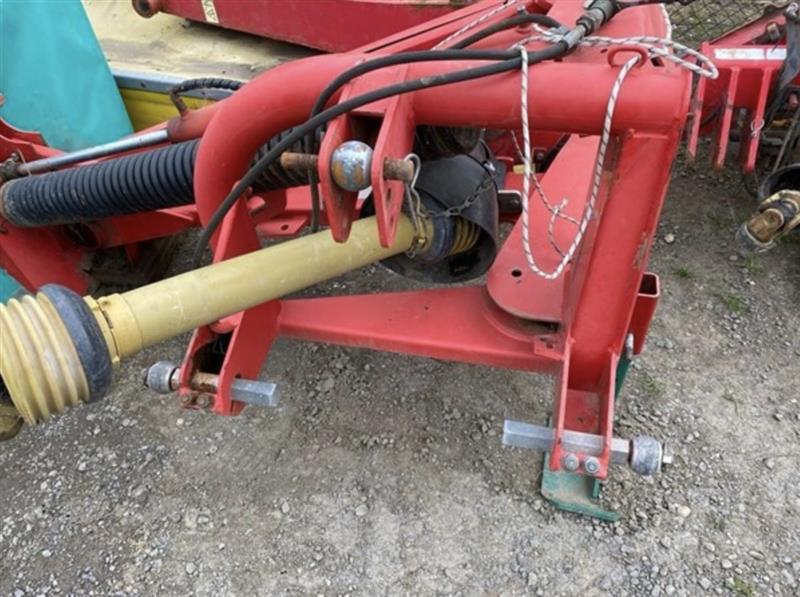 Photo 4. Taarup 2432 hay mower