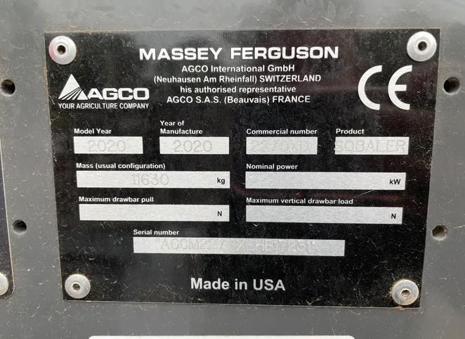 Photo 4. Massey Ferguson 2270 XD Large Square Baler