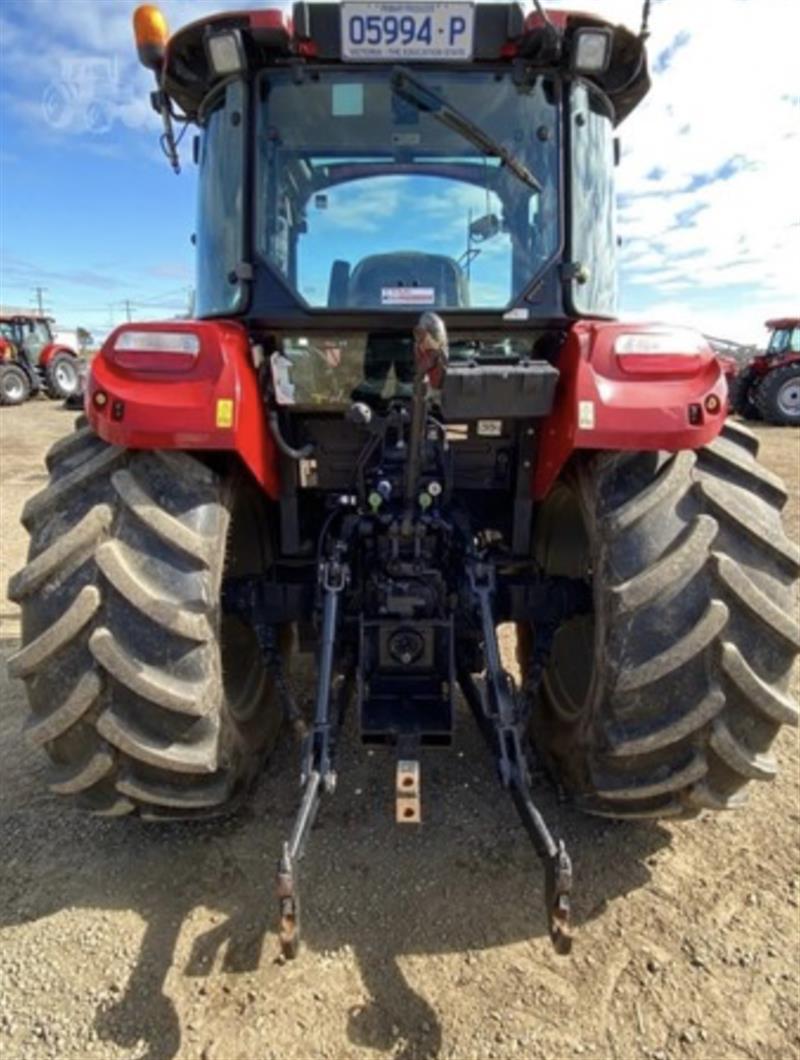 Photo 4. Case IH Farmall 95C tractor