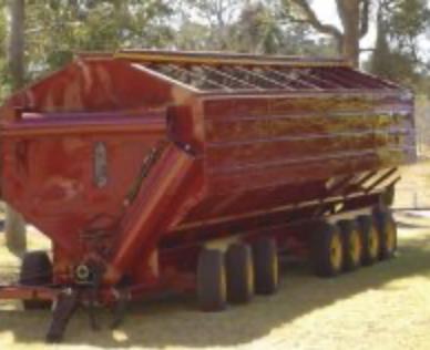 Photo 4. Oztec Grain Bin 36T