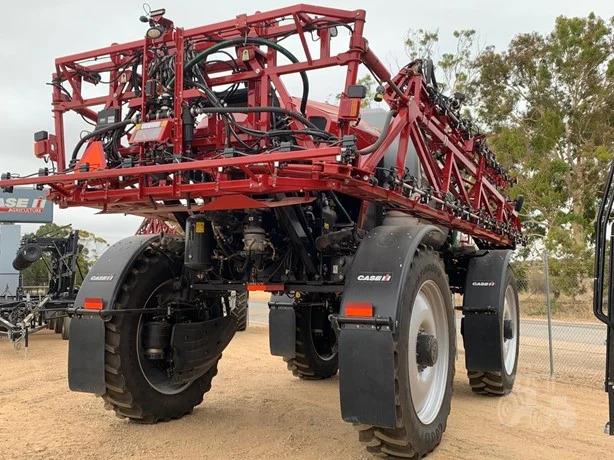 Photo 4. CASE IH PATRIOT 4450